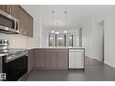 #16 723 172 ST SW photo 16