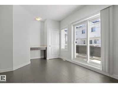 #16 723 172 ST SW photo 17