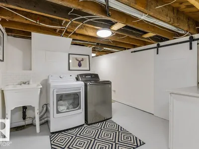 10706 75 AV NW photo 26