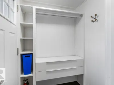 10706 75 AV NW photo 25