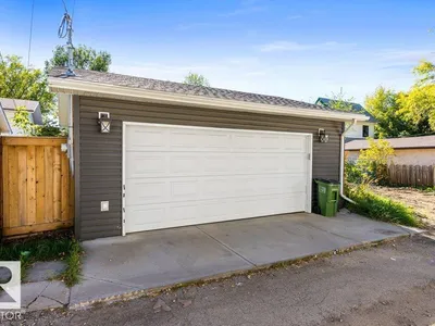 10706 75 AV NW photo 45