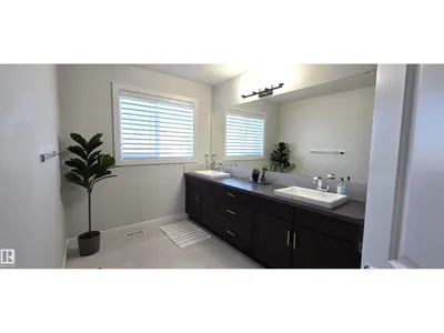 15883 13 AV SW photo 33