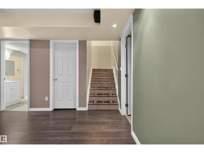 11910 93 ST NW photo 37