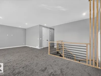53 Mockingbird Cres photo 34