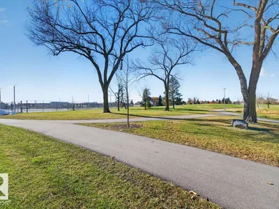 8512 134 AV NW photo 35