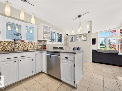 8512 134 AV NW photo 56