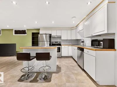 8512 134 AV NW photo 9