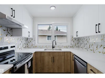 4103 111A ST NW photo 14