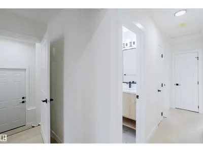 4103 111A ST NW photo 30