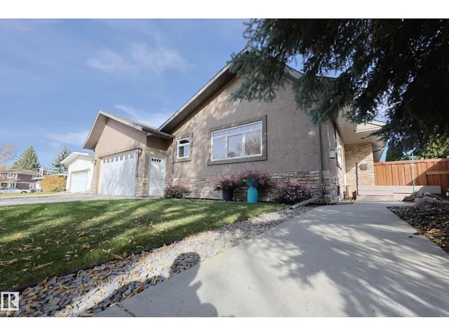 53 BUTTERFIELD CR, St. Albert