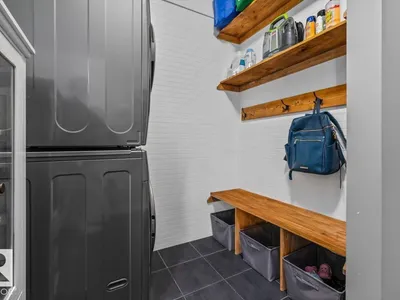 22507 99 AV NW photo 21
