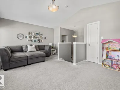 22507 99 AV NW photo 26
