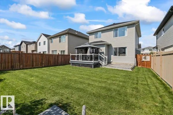 22507 99 AV NW photo 3