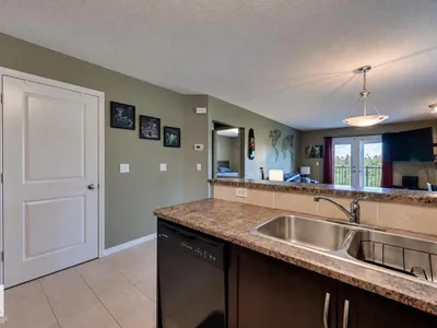 #49 10 WOODCREST LN photo 11