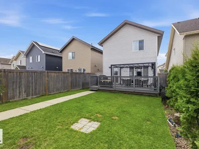 13536 164 AV NW photo 42