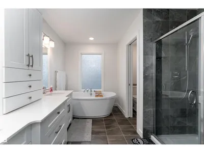 9119 183 AV NW photo 36