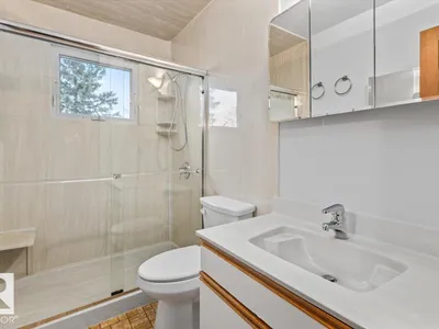 17 GARNET CR photo 18