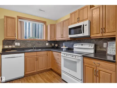 4615 151 AV NW photo 41