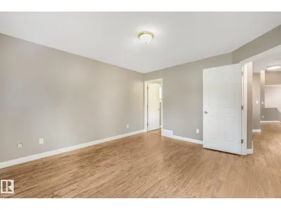 9964 178 AV NW NW photo 40