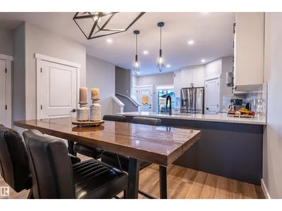 10624 98 ST photo 18