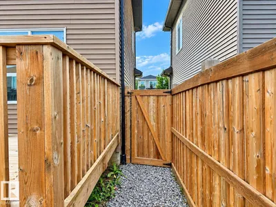 8017 223 ST NW NW photo 30