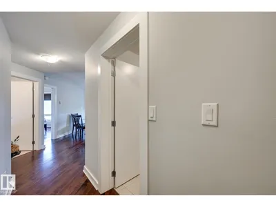 #802 10152 104 ST NW photo 12