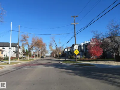 10720 57 AV NW photo 10