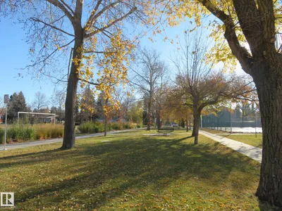 10720 57 AV NW photo 11