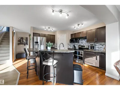 4605 163A AV NW photo 7