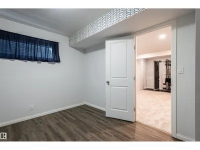 21413 94 AV NW photo 28