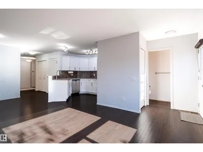 21413 94 AV NW photo 13