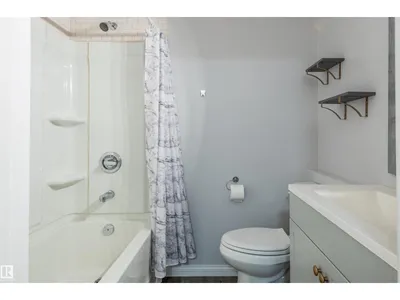21413 94 AV NW photo 29
