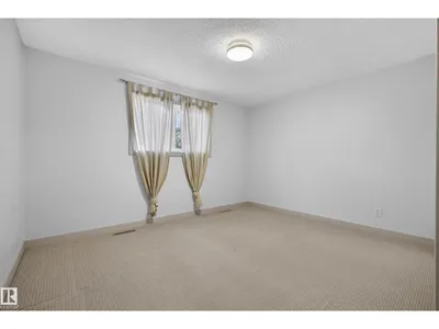 58 PINE ST photo 17