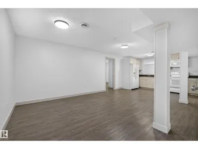 58 PINE ST photo 27