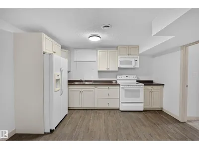 58 PINE ST photo 29