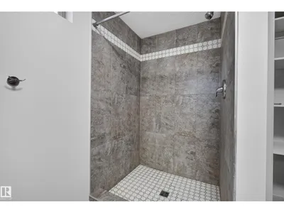58 PINE ST photo 32