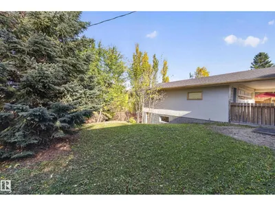 58 PINE ST photo 37