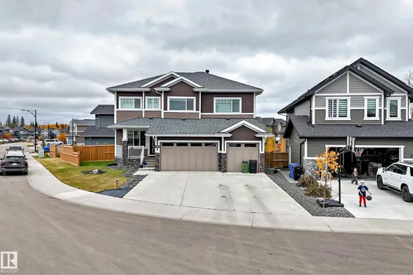 1667 ENRIGHT WY NW NW photo 2