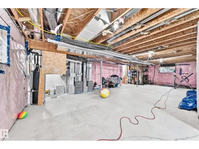 1667 ENRIGHT WY NW NW photo 61