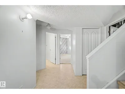18411 77 AV NW photo 31