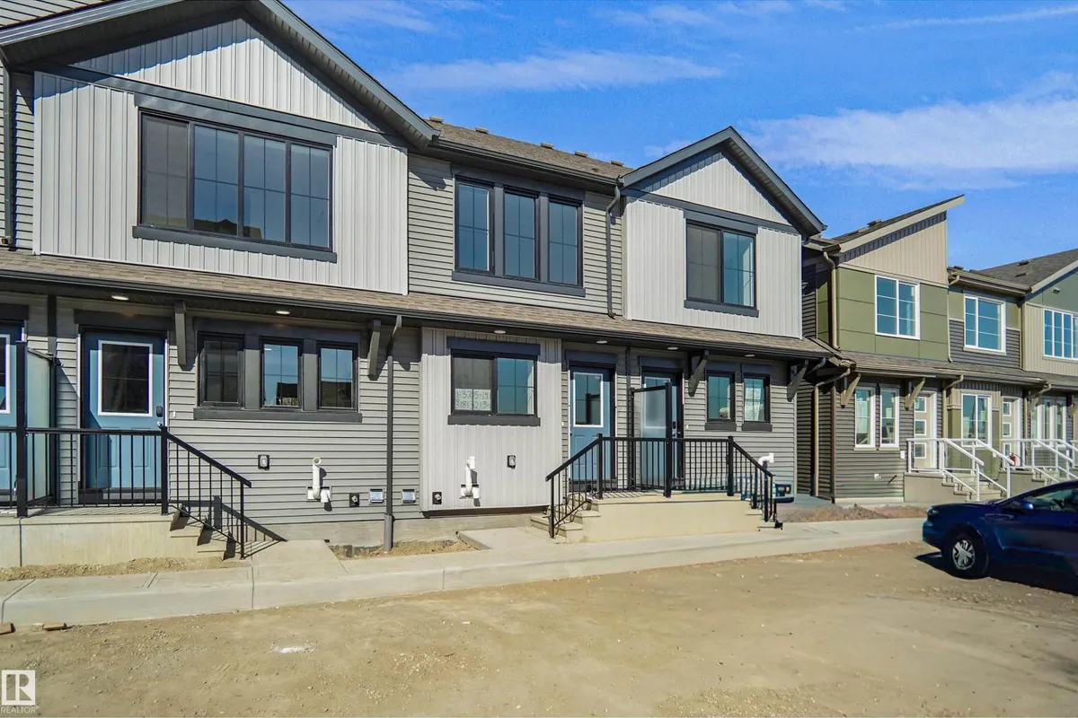 #15 3705 141 ST SW exterior