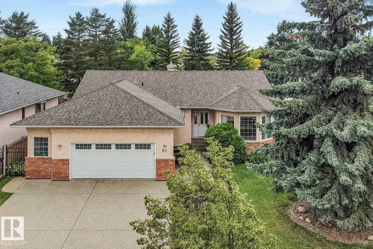 61 ESTATE CR exterior