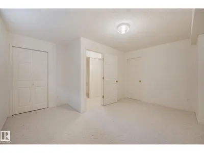 61 ESTATE CR photo 58
