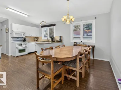 9120 92 AV photo 14