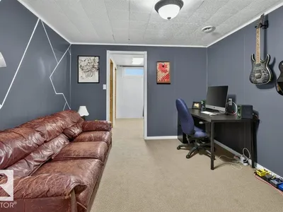 9120 92 AV photo 48