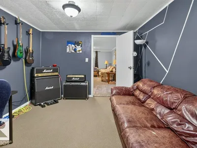 9120 92 AV photo 52