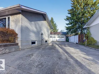 9120 92 AV photo 57