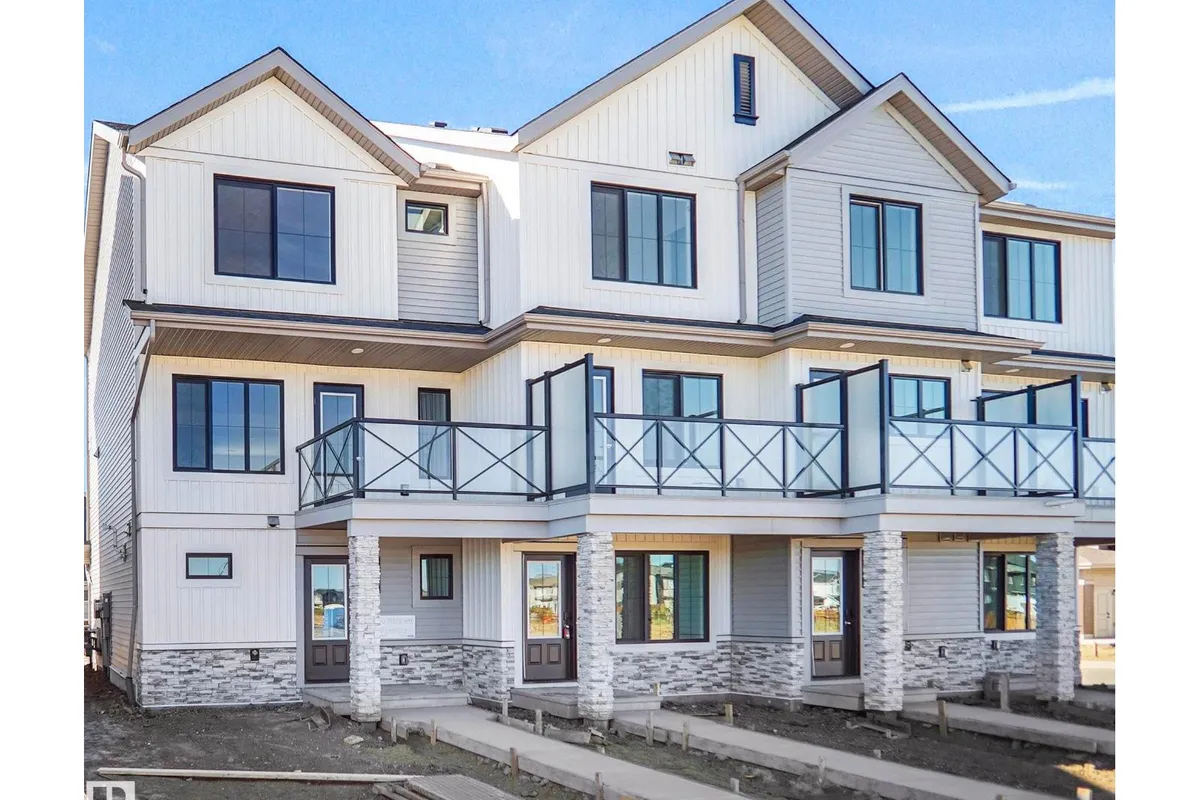 2030 Marquis WY NE exterior
