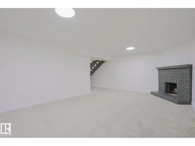 3237 132A AV NW photo 32