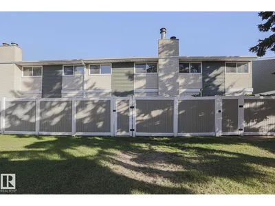 3237 132A AV NW photo 37